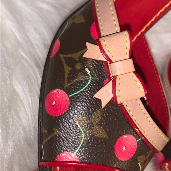 Louis Vuitton Heels - Picture 7 of 9